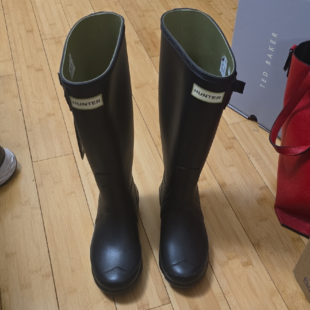 Hunter Classic Black Knee-High Boots